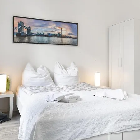 Apartmán Pleasant 1Br Aprt. Near The Danube & Millenium T. Vídeň Exteriér fotografie