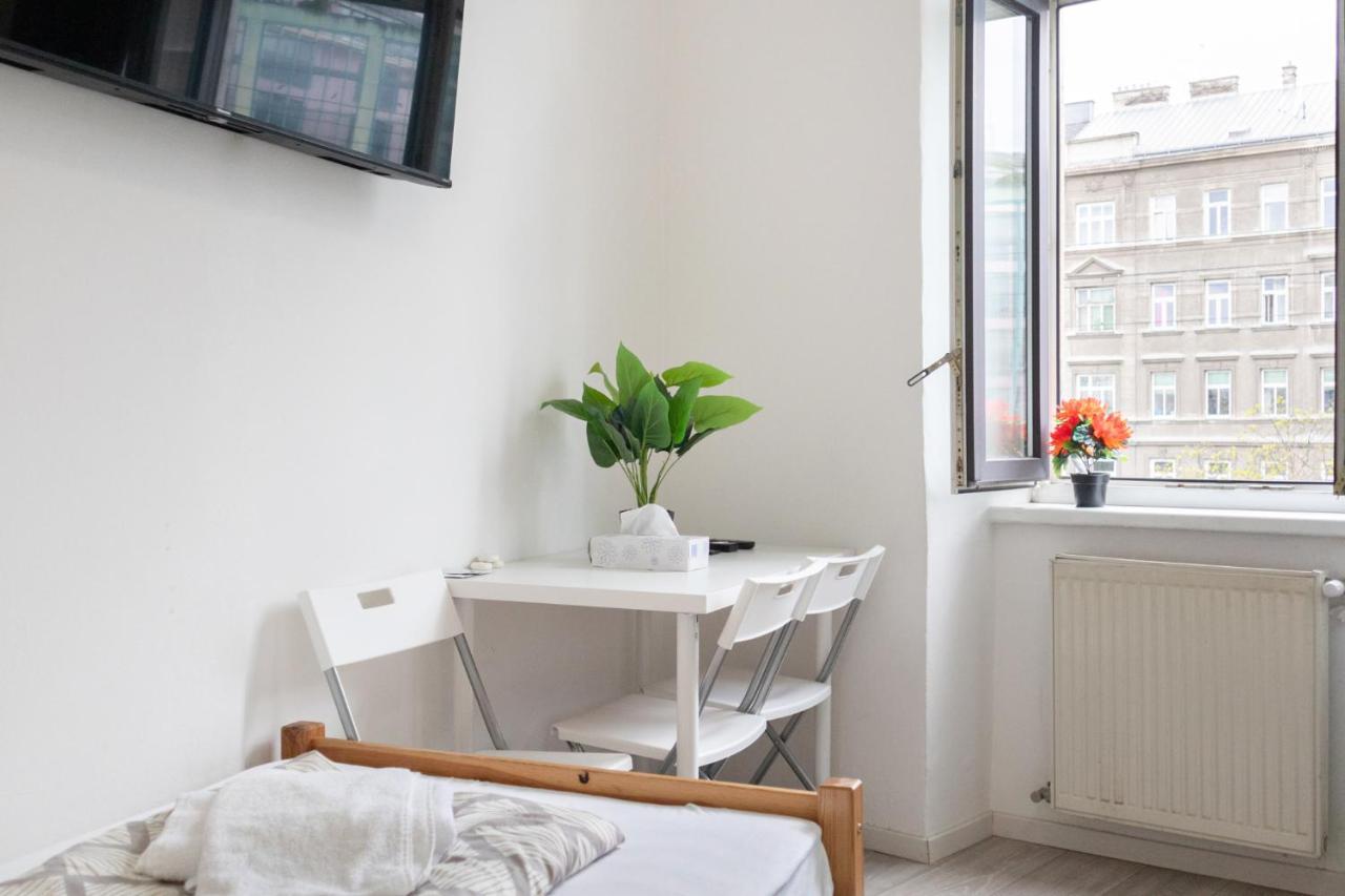 Apartmán Pleasant 1br Aprt. Near The Danube & Millenium T. Vídeň